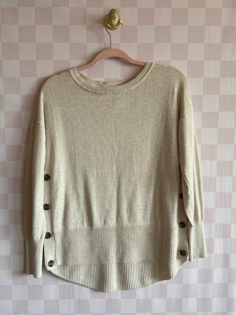 🧶🦊🍄🍁🍂🌻🌞
Women's Cream Button-Accent Sweater